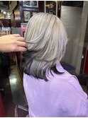レイヤーカットホワイトシルバー裾カラー