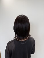 ロッカ(ROCCA)&nbsp;艶ブラウン×くびれ×外ハネ×ミディアム×メテオ