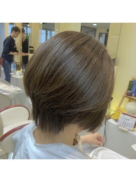 クオリス 上板橋店(QUALIS) 前下がり★大人ショートボブ/オリーブグレージュ 40代30代