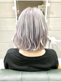 バレイヤージュアッシュカラーツヤ感ノーブル前下がりボブ　DAYS