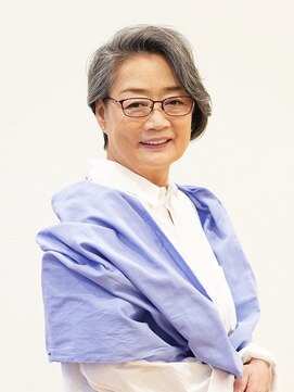 えがお美容室 【えがお美容室】50代60代に人気◎白髪を活かしたショートボブ