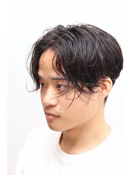 ヘアーアンドグルーミング ヨシザワインク(HAIR&GROOMING YOSHIZAWA Inc.) 【ヨシザワ人形町】ツーブロ前下がりセンターパートゆるパーマ