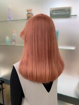 フェアレディ 烏山店(FAIRLADY)&nbsp;淡色カラー◎サーモンピンク　センターパートロングヘア
