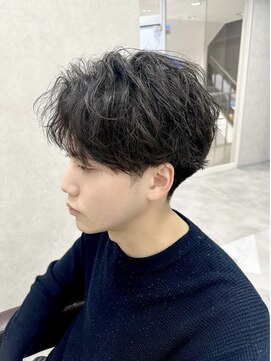 ジェイドゼロウィズアクロス(JADE -zero- with AKROS) 波巻きスパイラルパーマツイストスパイラルカルマパーマ