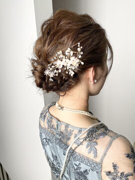 リルア 博多(LIRUA) ゆるめアップアレンジ