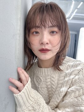 タス(tas) 顔まわりレイヤーボブ