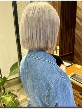 アデプト 金町店(adept) ぷつっとボブ×ハイトーンカラー