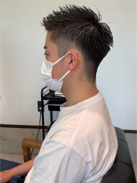 ヘリム(HELIM) 短髪ツーブロック束感モテる黒髪シークレットパ ーマ流行