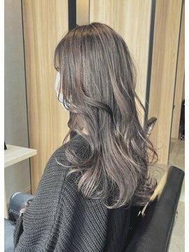 アン たまプラーザ(un) グラデーションロング/グレージュカラー【髪質改善オージュア】