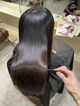 ロロ(ro-ro) 【恵比寿 ro-ro】強い癖も潤艶髪