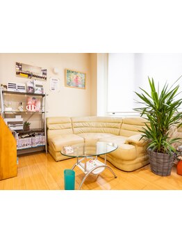 少人数のスタッフがそれぞれマンツーマンで施術いたします◎ゆったりと寛げる空間をご提供いたします♪