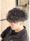 刈り上げツーブロック波巻きスパイラルパーマメンズマッシュ