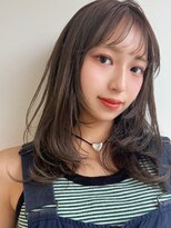 ホフ 大阪心斎橋店(F.O.F) ベージュインナーカラーショートボブレイヤーミディアム前髪