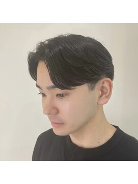 アッシュ 二子玉川店(Ash) ニュアンスパーマセンターパートコンマヘアツーブロック刈り上げ