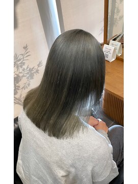 ベフ(Beff) オリーブマットグレー