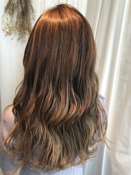 アトリア ヴィラ 横浜(Atria Villa) ベージュハイライト