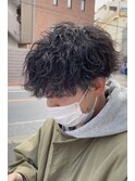 刈り上げマッシュ　波巻きパーマ