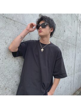 シン(Sinm。) 色気のあるメンズミディアム