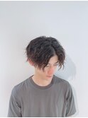 細かめツイストスパイラルパーマ・束感ショート