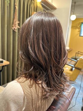 ムーン(moon) #グレーベージュ #レイヤーロング #アッシュカラー