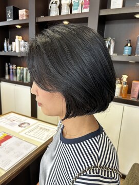 ジャパン ホンテン(JAPAN HONTEN) 切りっぱなしボブ