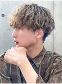ダブルカラースパイラルパーマツイストパーマフェード短髪