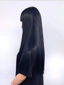 エル バイ アンキシム(elu by AHNKISM) くびれレイヤーカット韓国顔まわりオルチャン心斎橋