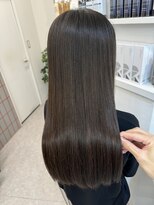 ペレ 栄 アネックス(PELE栄ANNEX) 韓国 くびれロング レイヤー ワンホンヘア 小顔前髪