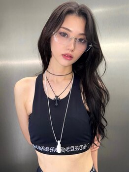 ランズ リアオオサカ(LANDS RiaOSAKA)の写真/【梅田徒歩7分/シールエクステ】ブリーチなしダブルカラーでつくる韓国ヘア♪学生さんも通いやすい価格◎
