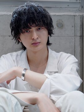 ライラ(Lyla) キメ過ぎないがかっこいい!グランジウルフ