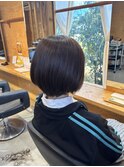 ショートボブ