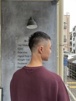 バジオットエイチ(BUZZIoT h) 清潔感抜群!フェードカットの王道ソフトモヒカン