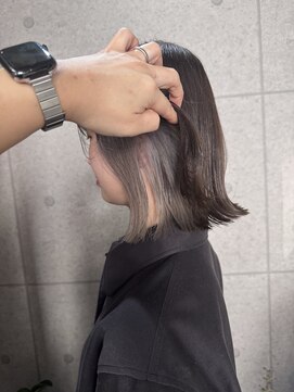 ウニュ(unu.) 結べるボブ、インナーカラー、髪質改善トリートメント