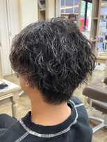 アルターリール(aL ter Rire)&nbsp;MEN’S HAIR/サーフカール/刈り上げセンターパート/中村