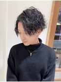 男らしさを引き出す色気漂うツイストパーマ
