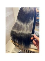 ルーム 大通店(ROOM)&nbsp;広がりやすい髪を扱いやすい艶髪へ