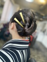 ストレートパーマ専門店 ビタミナポストマン 袴用アレンジ夜会巻き