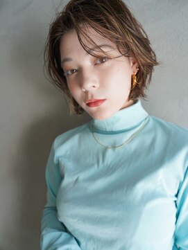 カンナ(Canna) エアリーミディ/ショートパーマ/黒髪/ホワイトアッシュ/TOKIO