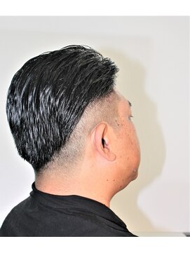 エルム ツーブロック　フェードカット