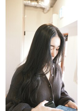 ニード(need) ディープグレージュ