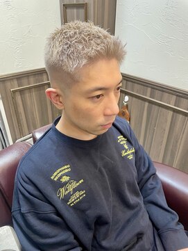 ミリオンバックス 御徒町店(Million Backs) スパイキーショート