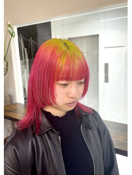 オンザ(ONTHE) キミドリ×ピンクルーツカラーミディアムウルフ