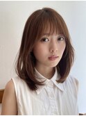 大人かわいいミディアムレイヤー顔まわりレイヤーピンクベージュ