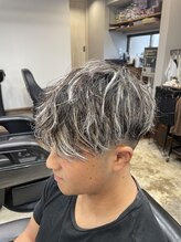 メンズヘアーモネ(men's hair MONE) ホワイトメッシュ。