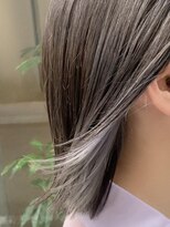 バディ 中野駅前店(BUDDY)&nbsp;インナーグレーシルバー×切りっぱなしボブ【中野美容室】