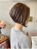 美シルエット前下がりボブ