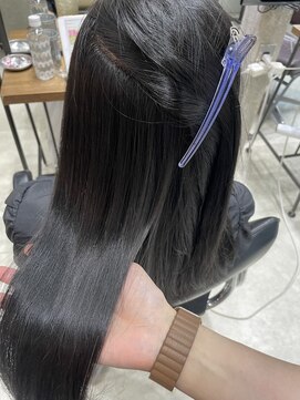 フェリア 渋谷(Feria) 【Feria 渋谷】プレミアム縮毛矯正×艶ブラック "Tsuyuki"