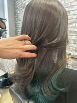 クロト(Clotho) インナーカラー×くすみグリーン/ダブルカラーブリーチ