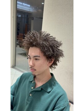 【刈り上げなし】スパイキーアフロ