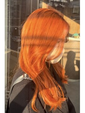 ビビットオレンジ